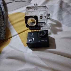 HD 720p Black Action Camera with Waterproof Case